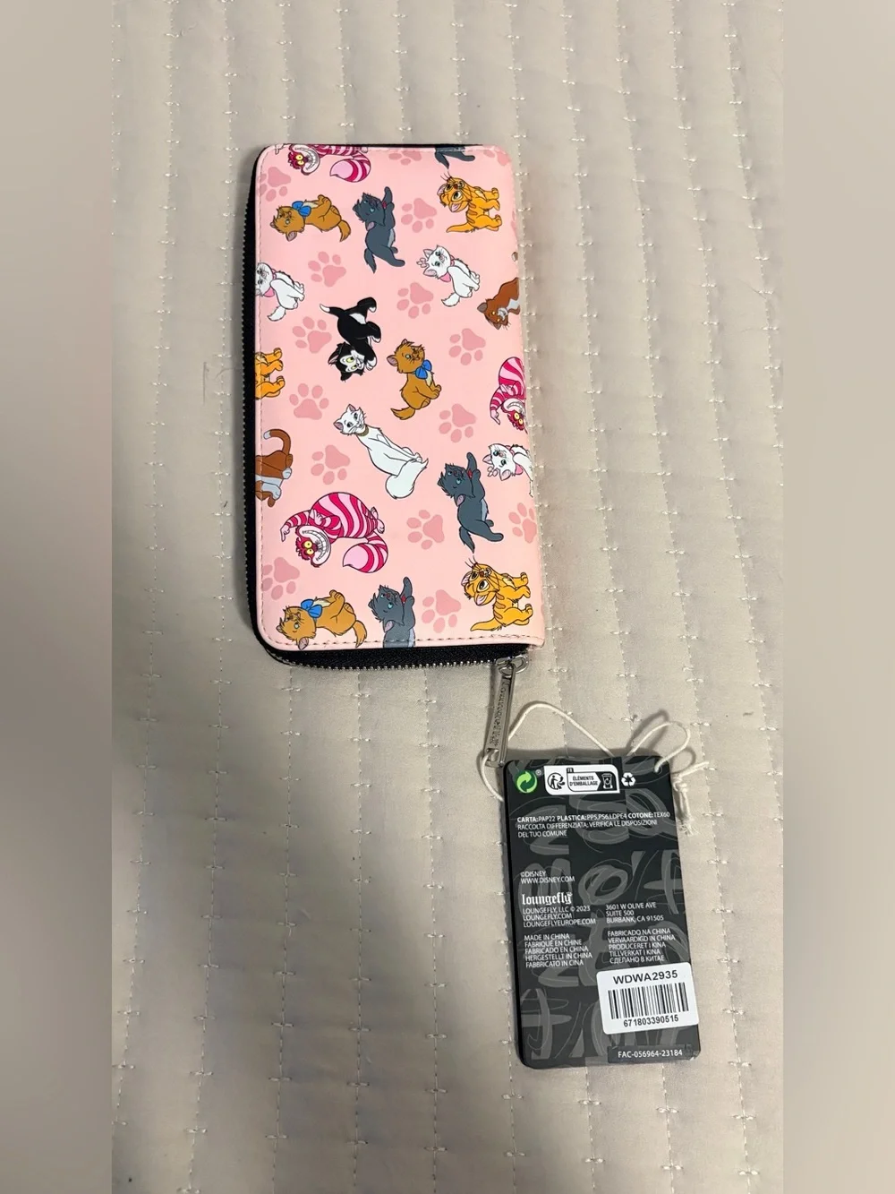 NWT Disney Loungefly Pink Cats Zip Around Wallet